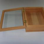 rimu box with glass lid