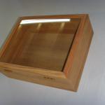 rimu box with glass lid